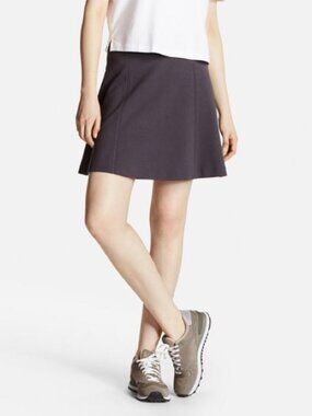 Uniqlo Ponte A-Line Pull On Flare Mini Skirt in Black / gray Stripes Size Medium